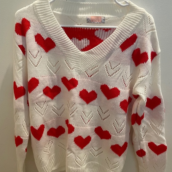 Heart sweater - Picture 1 of 3